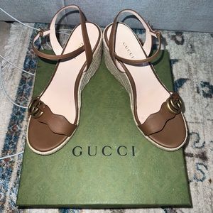 Gucci Aiyana 85mm wedge brown 8.5